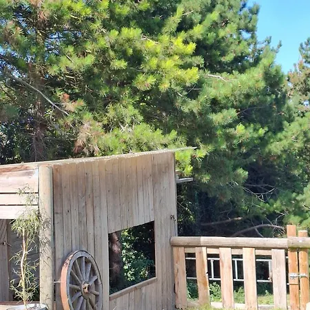 Casa vacanze La Grange Des Prés, Thatched For 8 People With Sea View! Eu (Senna Marittima)