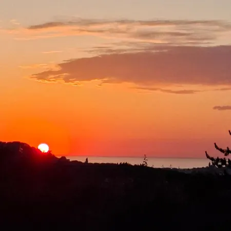 Casa vacanze La Grange Des Prés, Thatched For 8 People With Sea View! Eu (Senna Marittima)