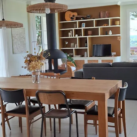 Casa vacanze La Grange Des Prés, Thatched For 8 People With Sea View! Eu (Senna Marittima)