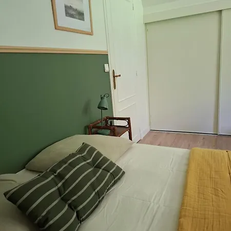 Casa vacanze La Grange Des Prés, Thatched For 8 People With Sea View!